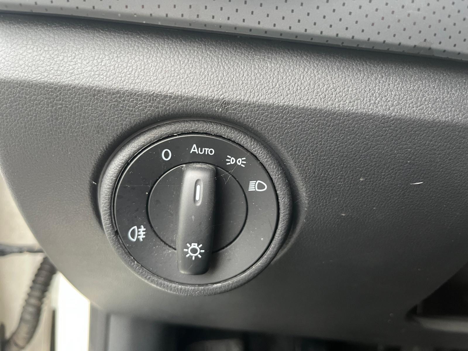 
								VOLKSWAGEN UP 1.0 60 BlueMotion Technology BVM5 Up! Connect complet									