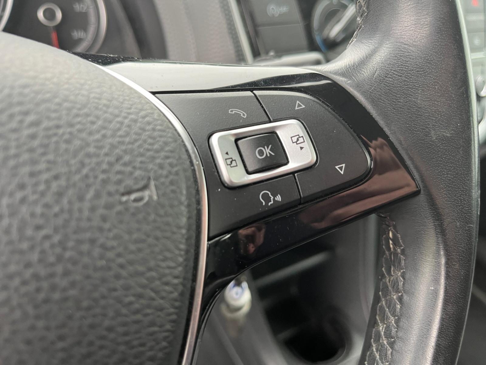 
								VOLKSWAGEN UP 1.0 60 BlueMotion Technology BVM5 Up! Connect complet									