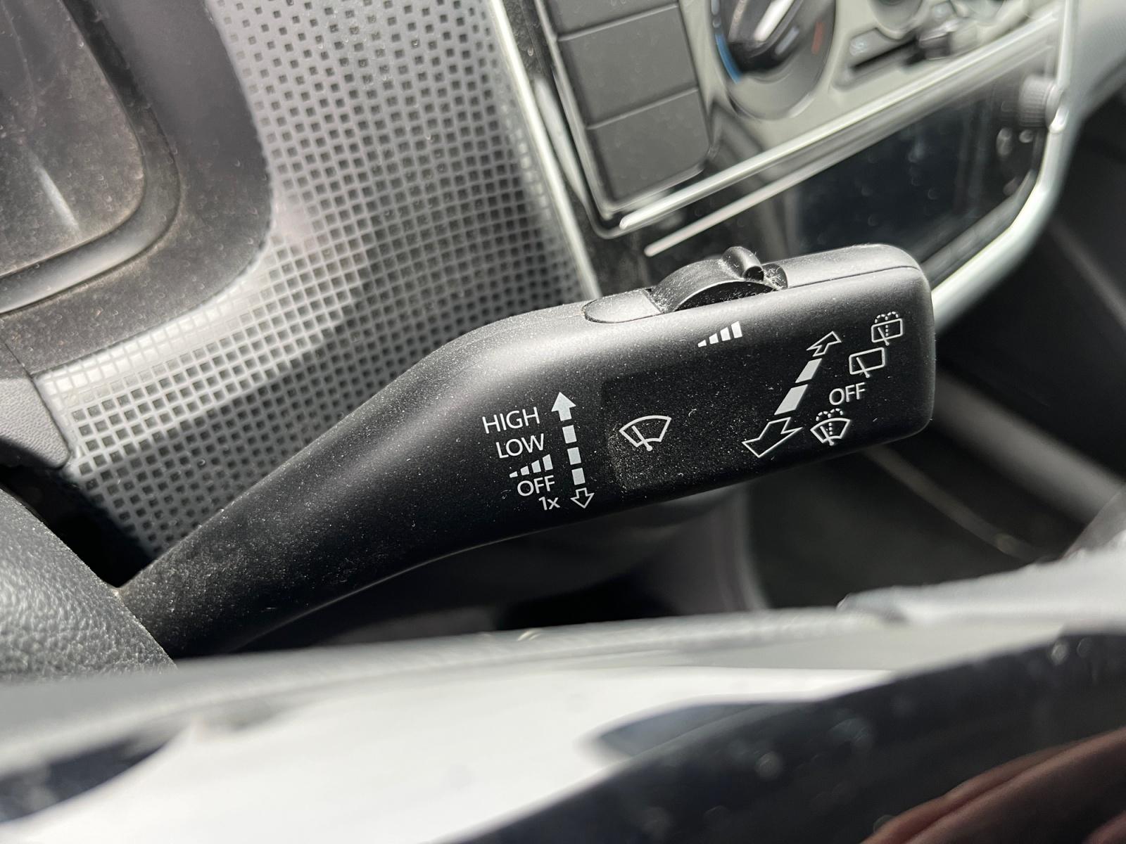 
								VOLKSWAGEN UP 1.0 60 BlueMotion Technology BVM5 Up! Connect complet									