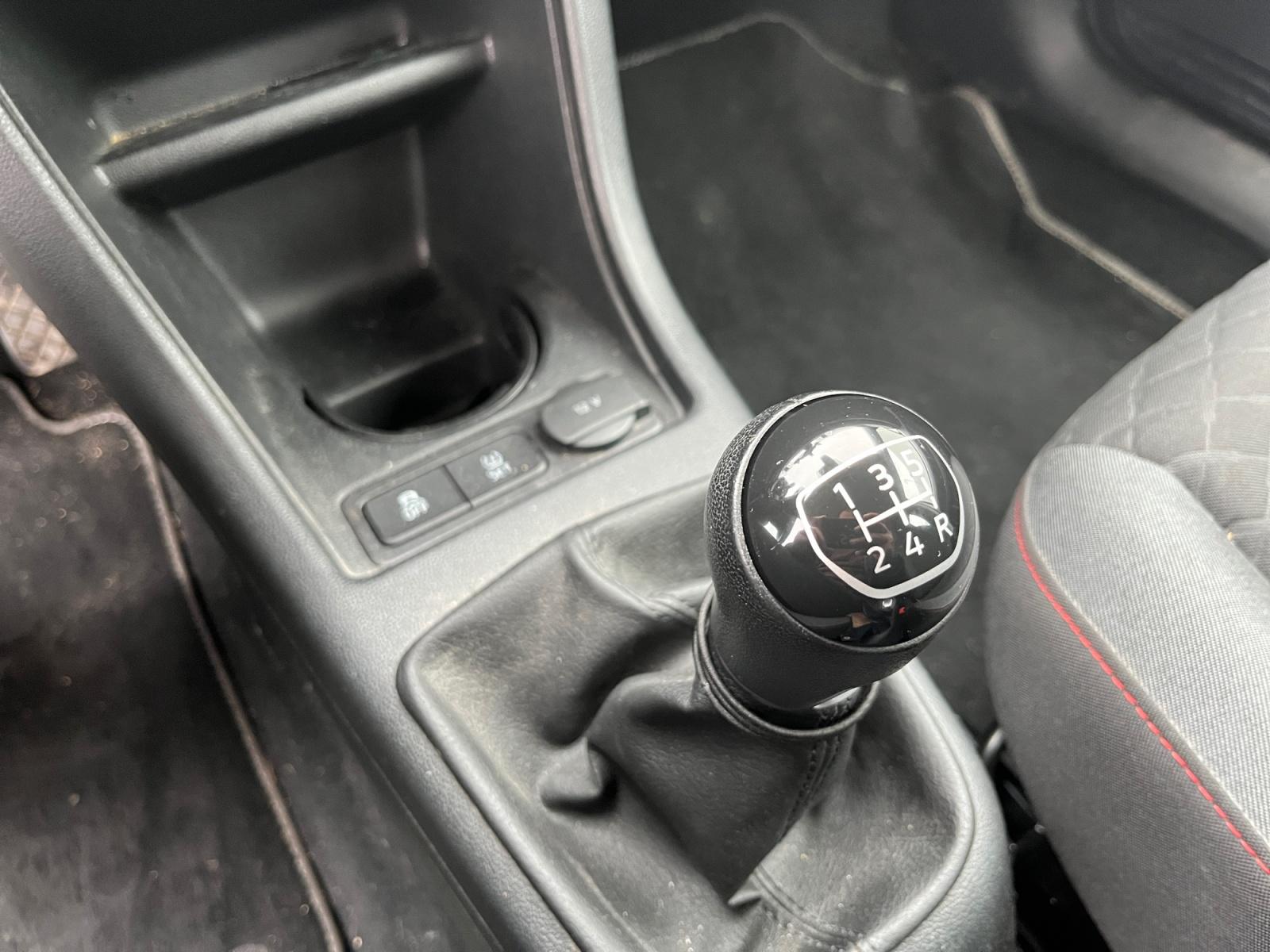 
								VOLKSWAGEN UP 1.0 60 BlueMotion Technology BVM5 Up! Connect complet									