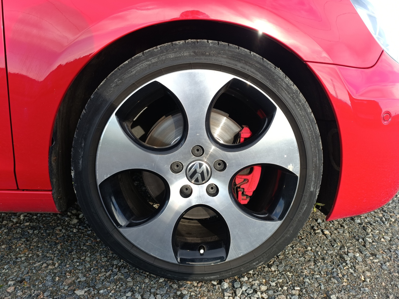 
								VOLKSWAGEN GOLF VI 2.0 TSI 210 CV GTI BVM6 complet									