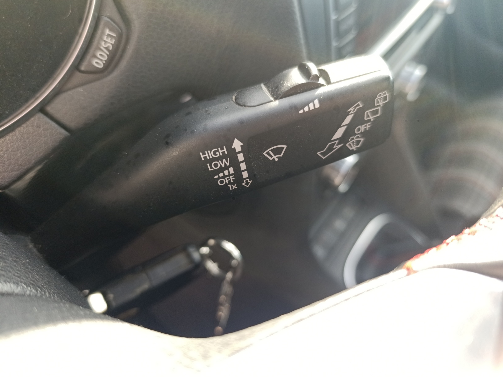 
								VOLKSWAGEN GOLF VI 2.0 TSI 210 CV GTI BVM6 complet									