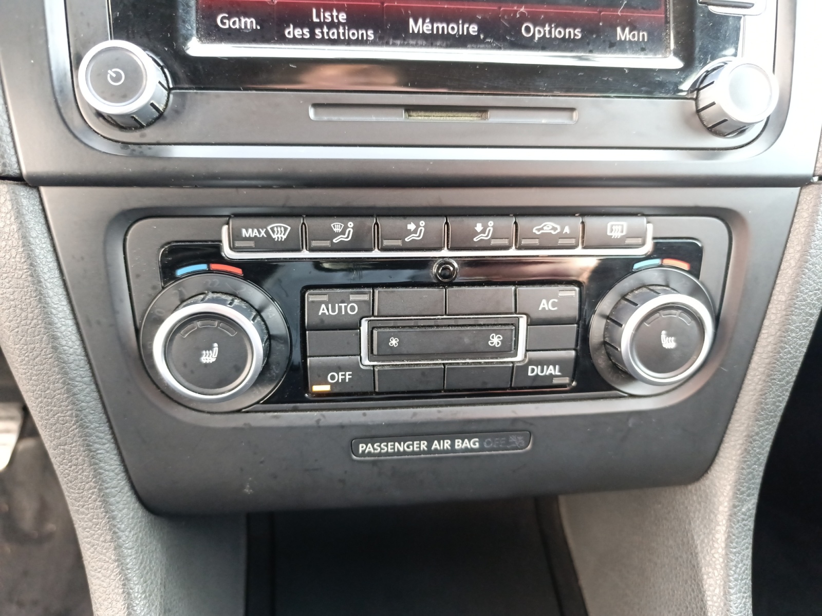 
								VOLKSWAGEN GOLF VI 2.0 TSI 210 CV GTI BVM6 complet									