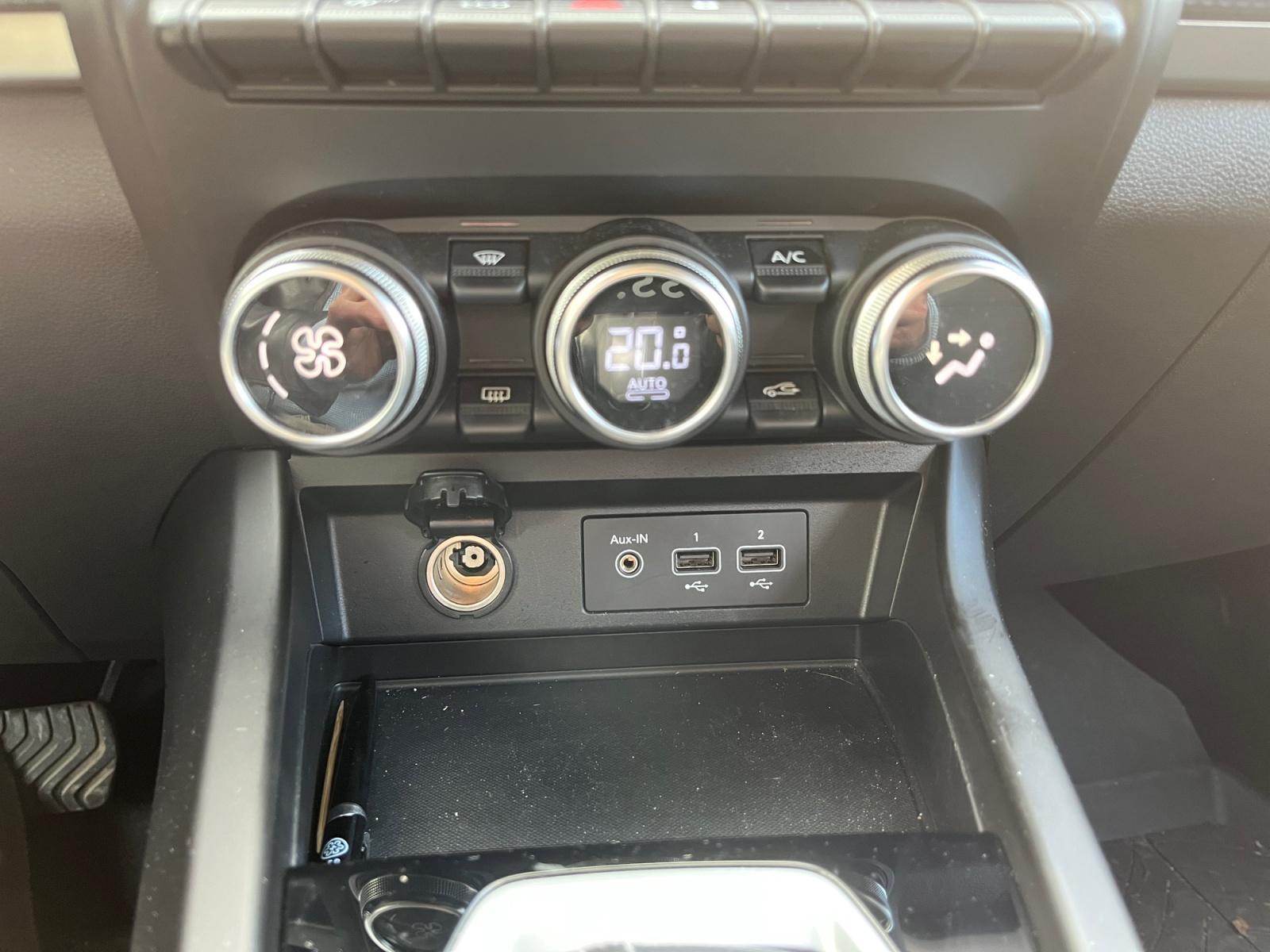 
								RENAULT ARKANA TCe 140 EDC – 22 EVOLUTION complet									