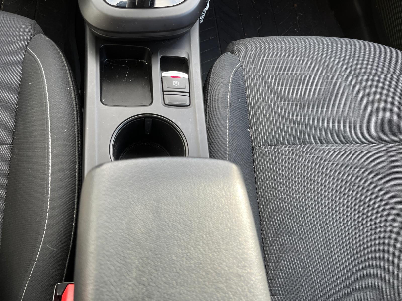 
								RENAULT ARKANA TCe 140 EDC – 22 EVOLUTION complet									