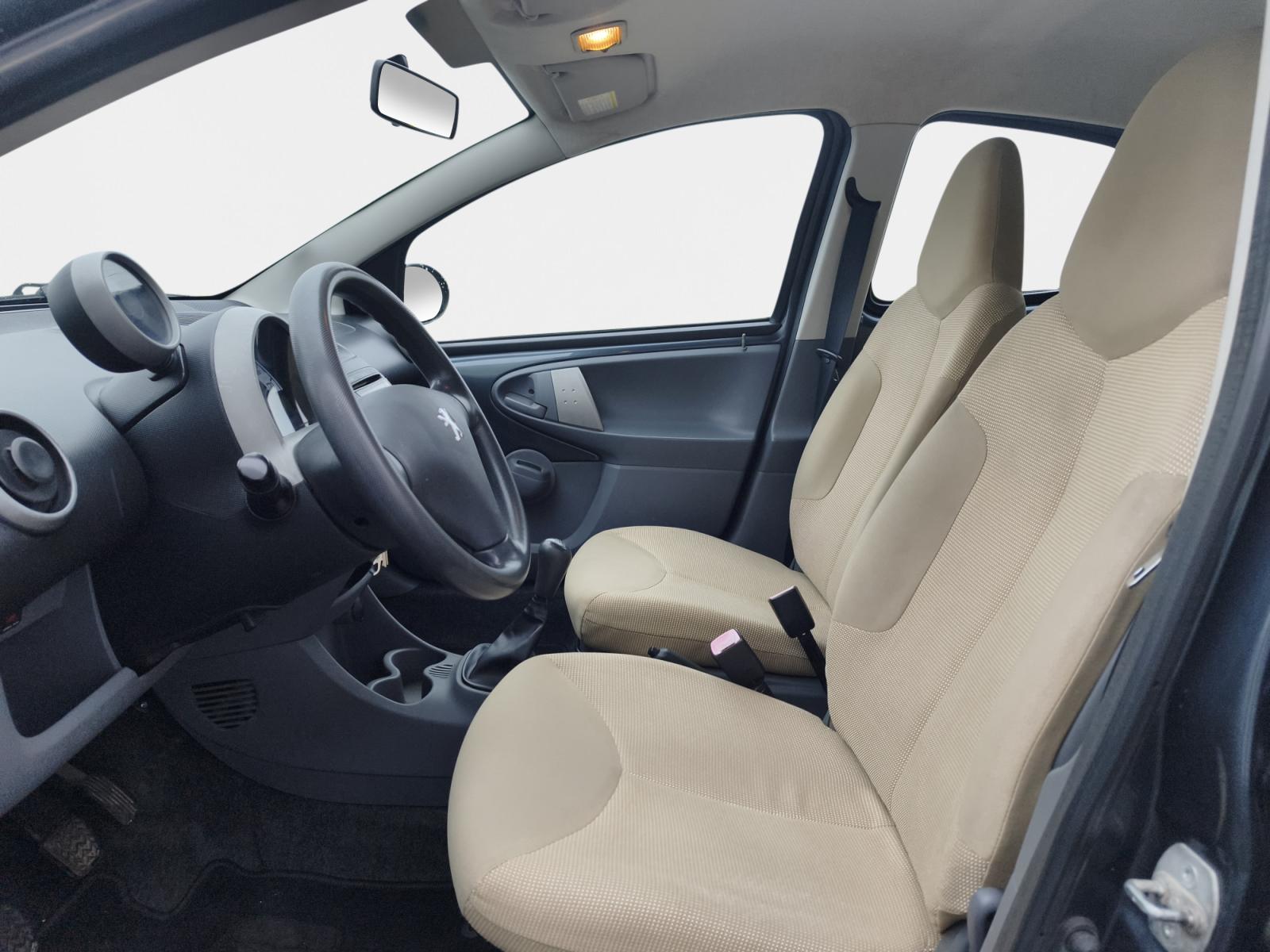 
								PEUGEOT 107 1.0 ESSENCE – BVM5 complet									