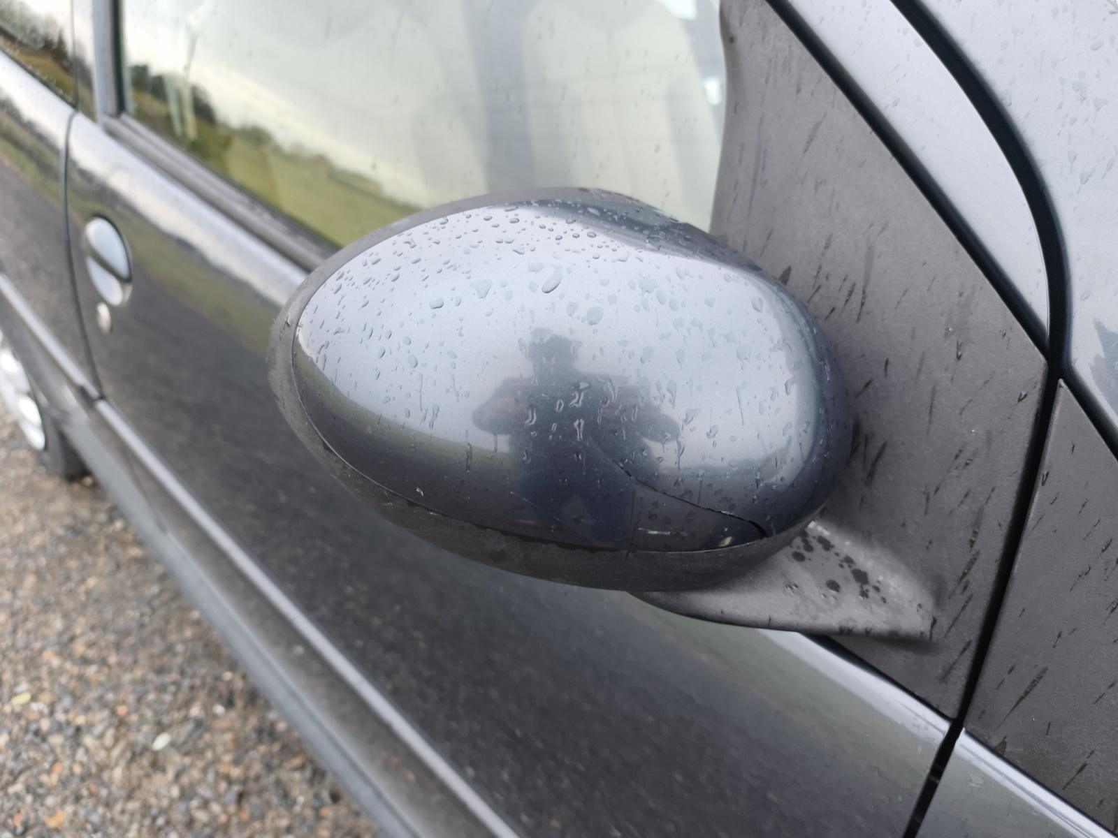 
								PEUGEOT 107 1.0 ESSENCE – BVM5 complet									