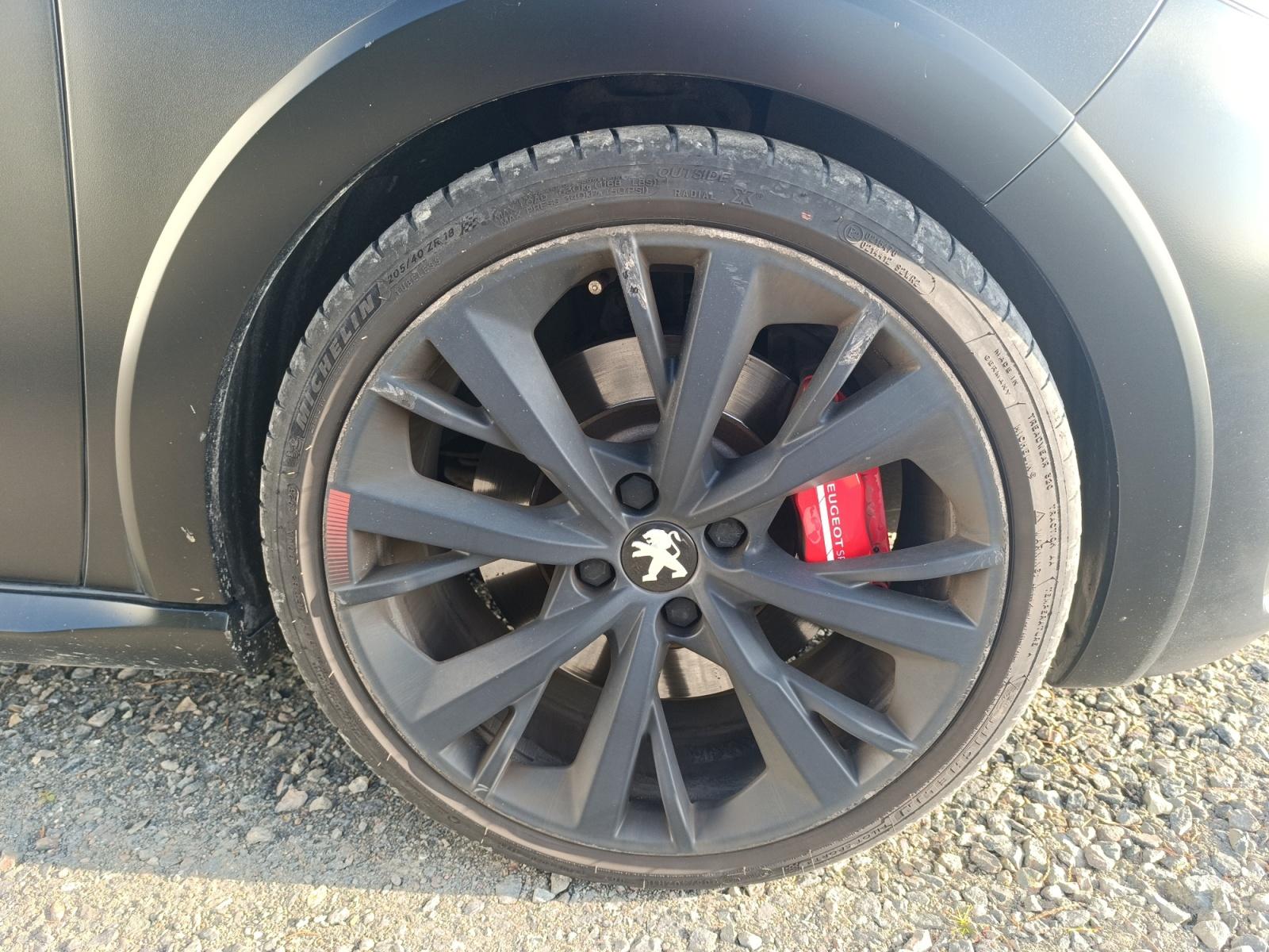 
								PEUGEOT 208 1.6 THP ch SS BVM6 GTi By Peugeot Sport, complet									