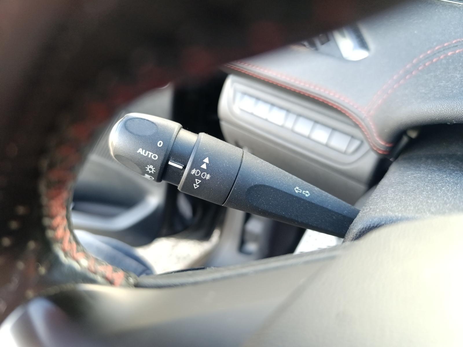 
								PEUGEOT 208 1.6 THP ch SS BVM6 GTi By Peugeot Sport, complet									