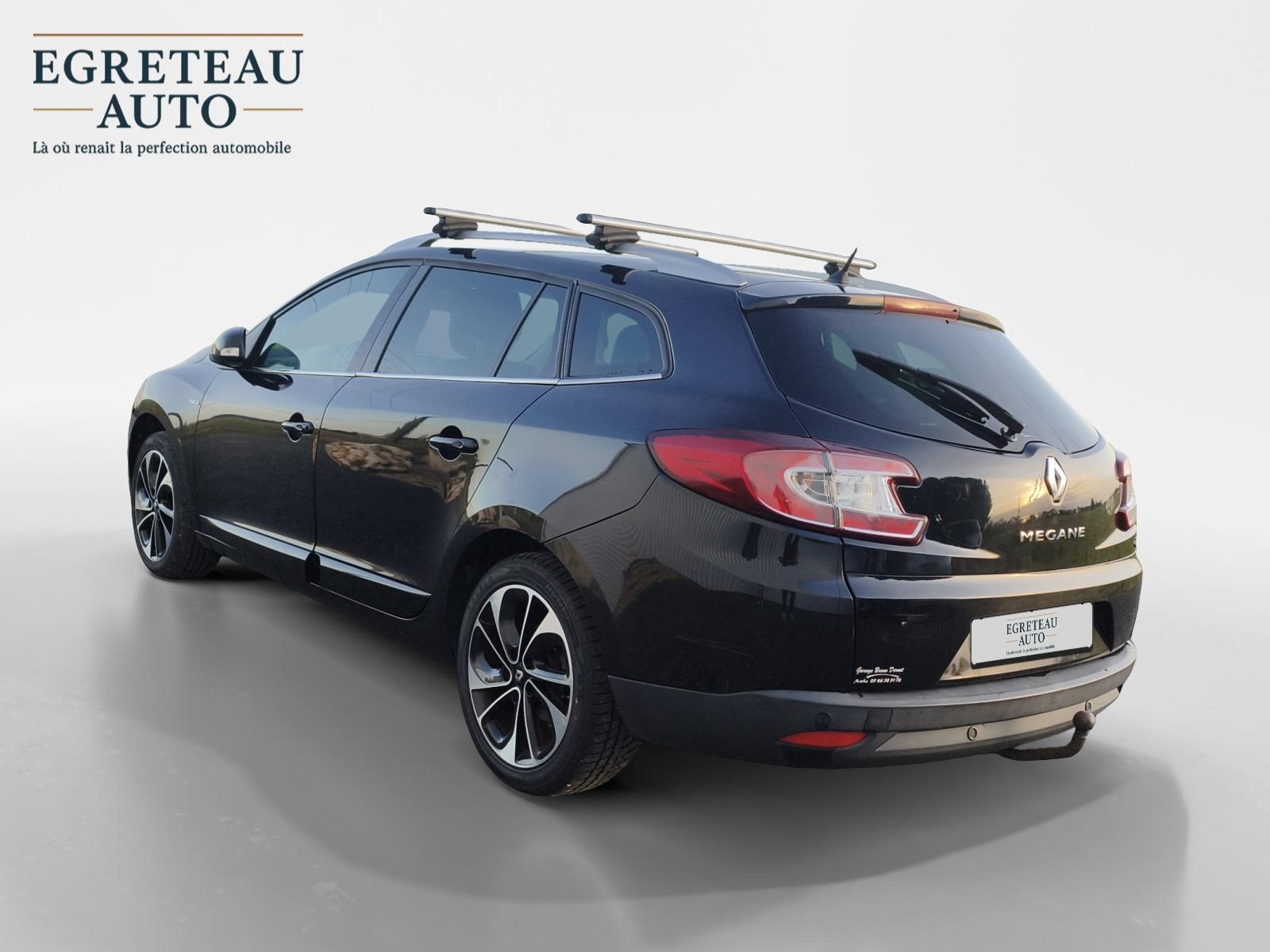 
								RENAULT MEGANE III ESTATE 1.5 dCi 110 Energy eco2 Bose Edition complet									