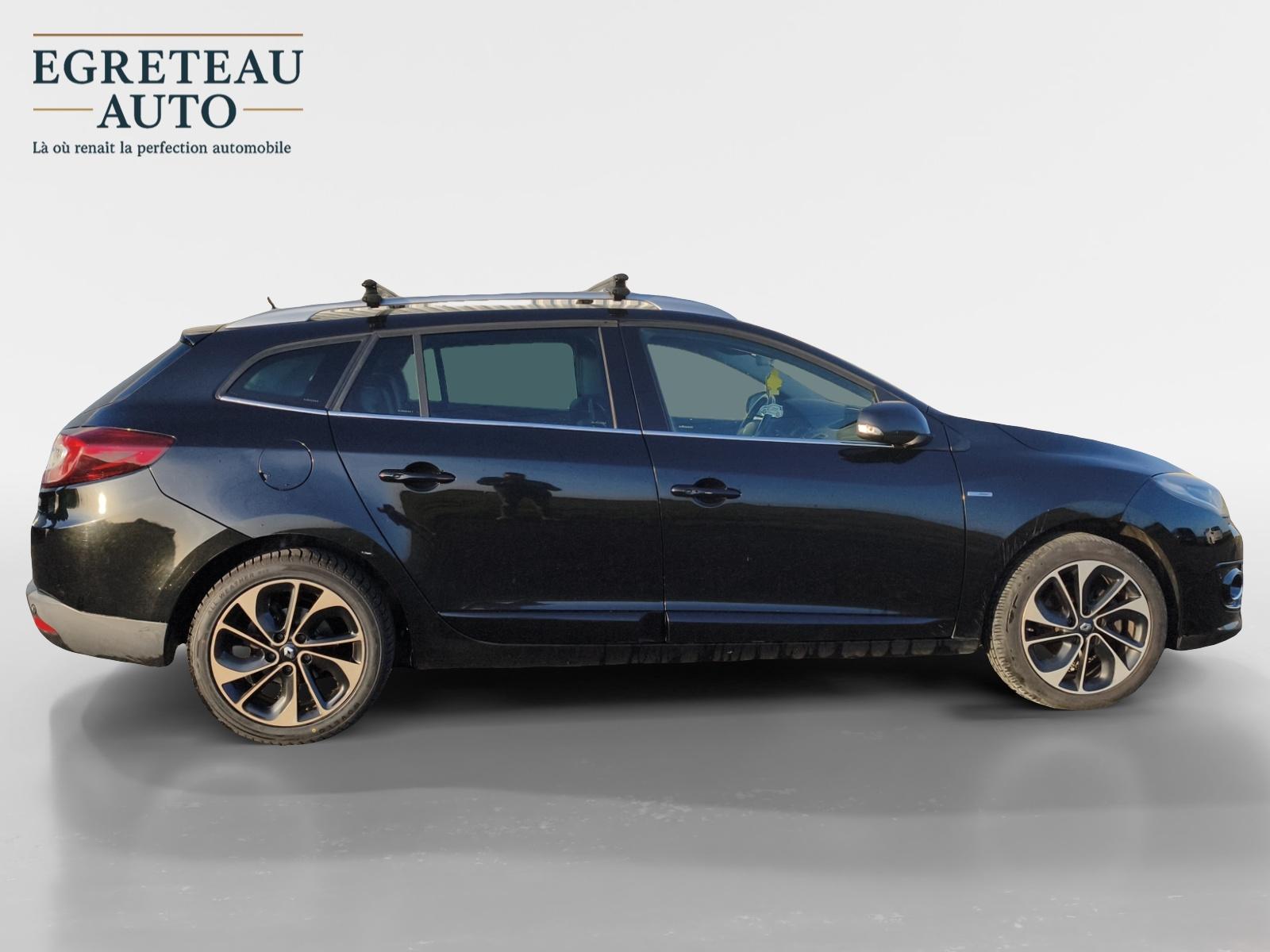 
								RENAULT MEGANE III ESTATE 1.5 dCi 110 Energy eco2 Bose Edition complet									