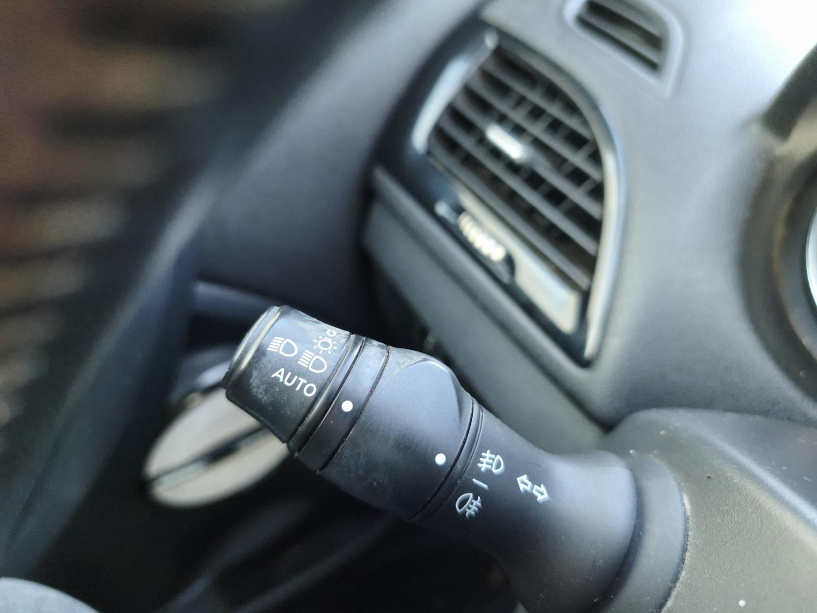 
								RENAULT MEGANE III ESTATE 1.5 dCi 110 Energy eco2 Bose Edition complet									