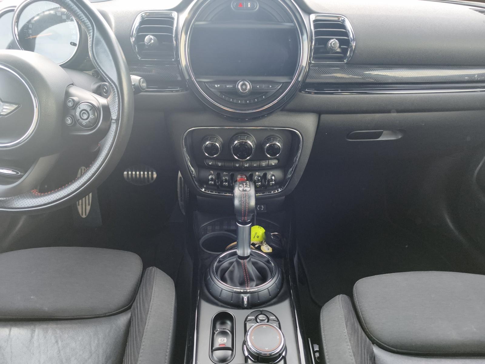 
								MINI CLUBMAN JOHN COOPER WORKS ALL4 – 190 CH – BVA complet									