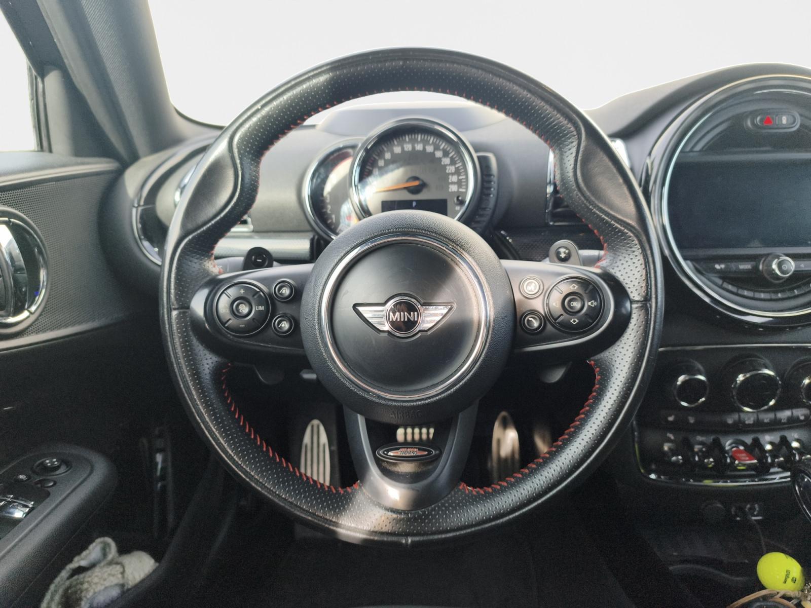 
								MINI CLUBMAN JOHN COOPER WORKS ALL4 – 190 CH – BVA complet									