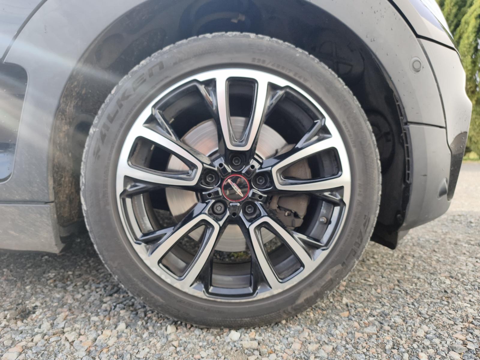 
								MINI CLUBMAN JOHN COOPER WORKS ALL4 – 190 CH – BVA complet									