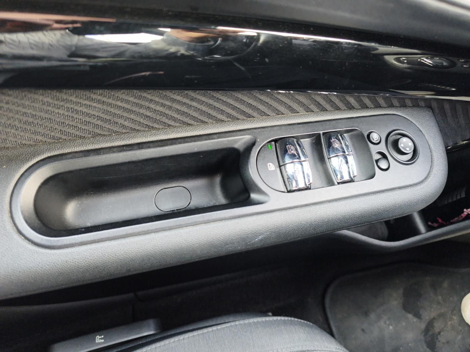 
								MINI CLUBMAN JOHN COOPER WORKS ALL4 – 190 CH – BVA complet									