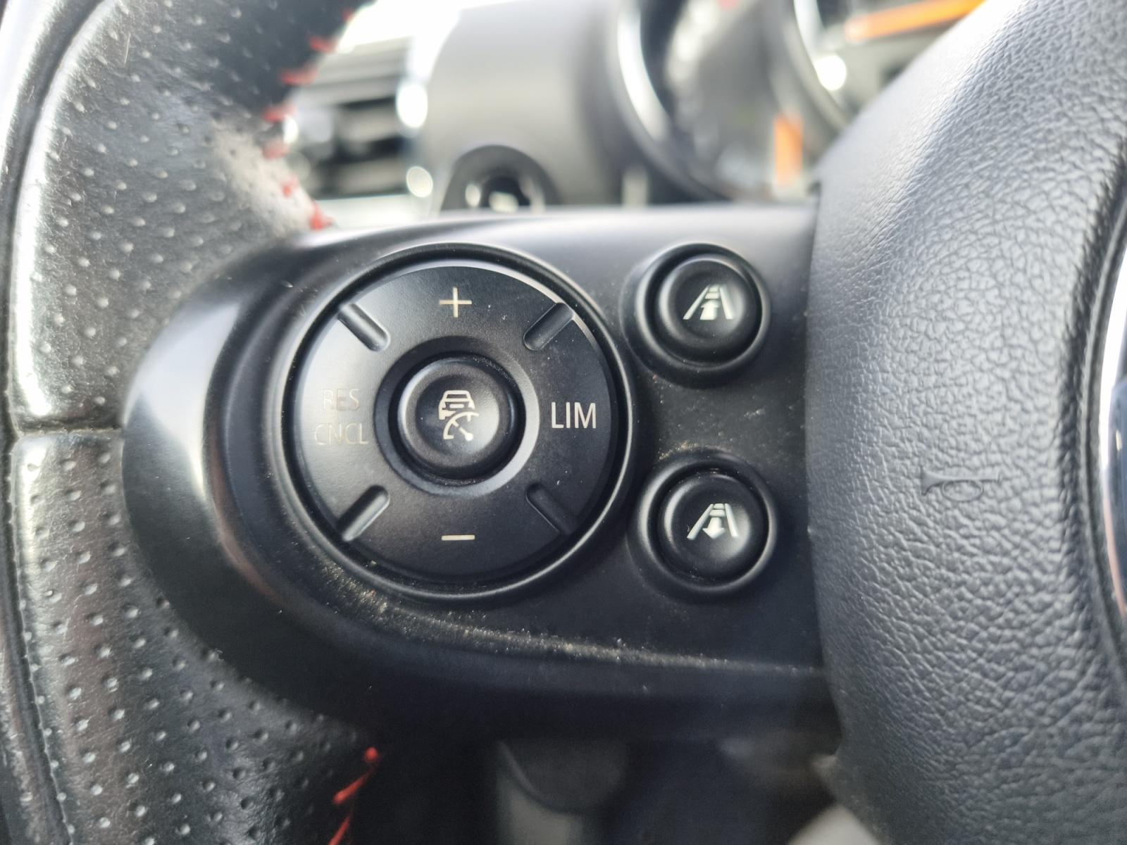 
								MINI CLUBMAN JOHN COOPER WORKS ALL4 – 190 CH – BVA complet									