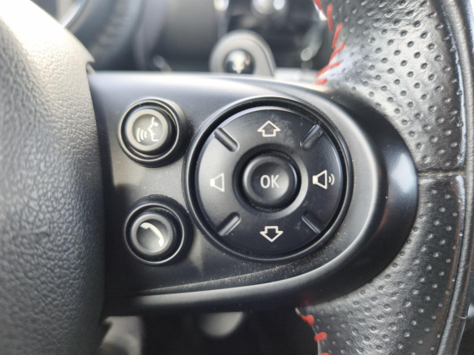 
								MINI CLUBMAN JOHN COOPER WORKS ALL4 – 190 CH – BVA complet									