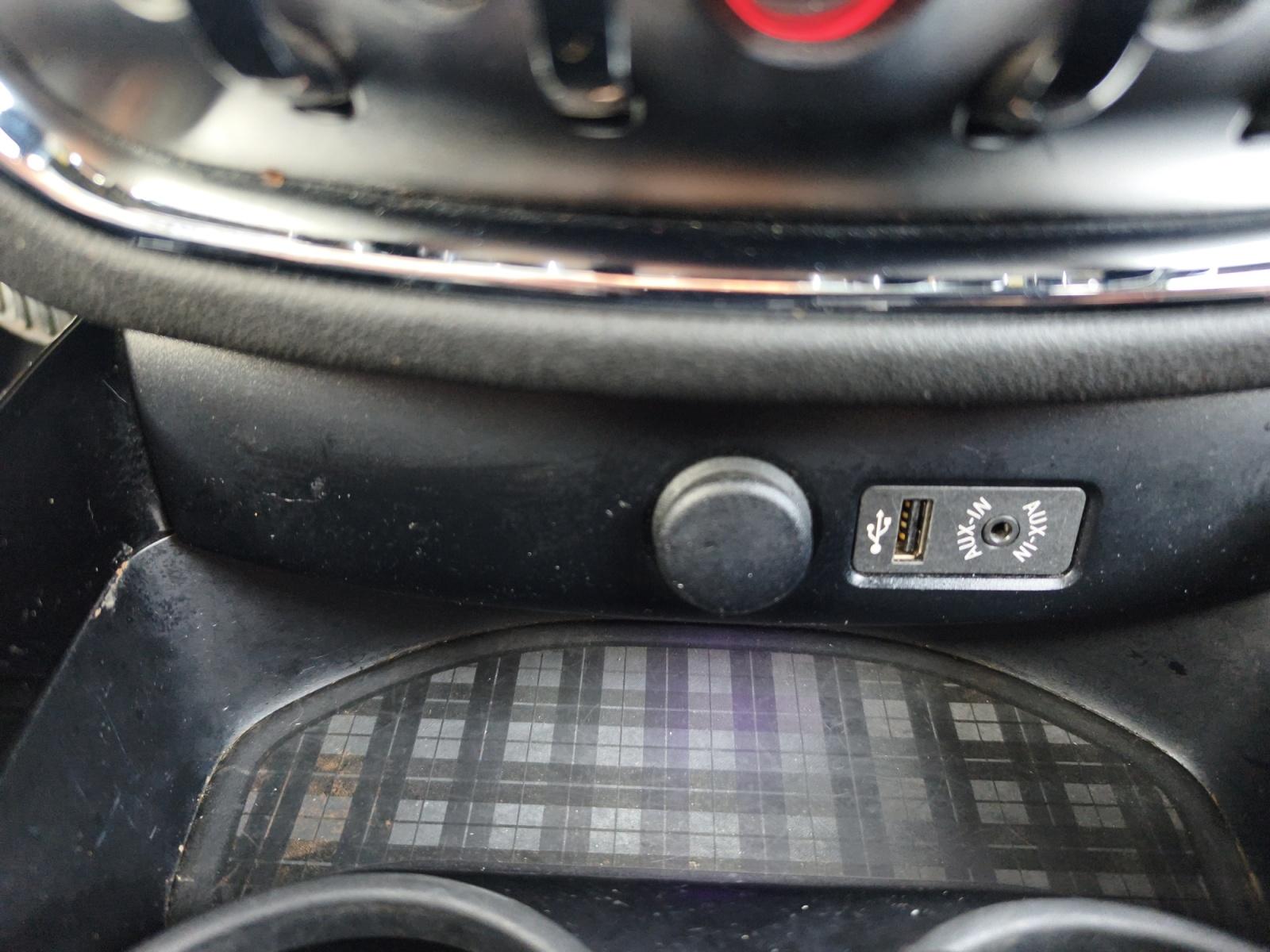 
								MINI CLUBMAN JOHN COOPER WORKS ALL4 – 190 CH – BVA complet									