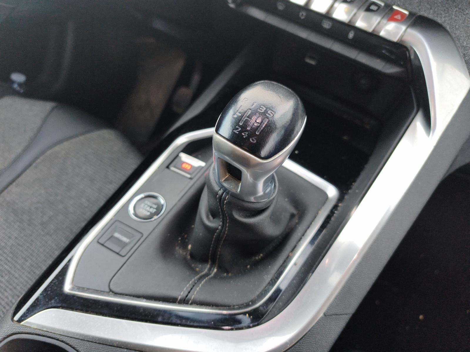 
								PEUGEOT 3008 BlueHDi 130ch S&S BVM6 Allure complet									