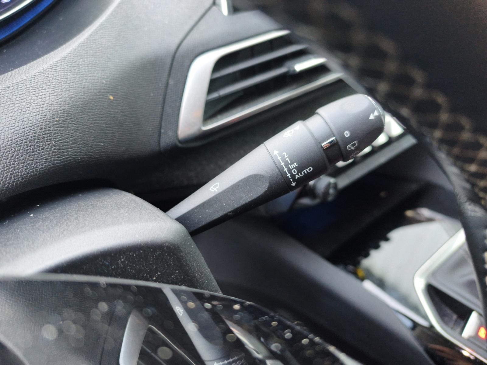 
								PEUGEOT 3008 BlueHDi 130ch S&S BVM6 Allure complet									