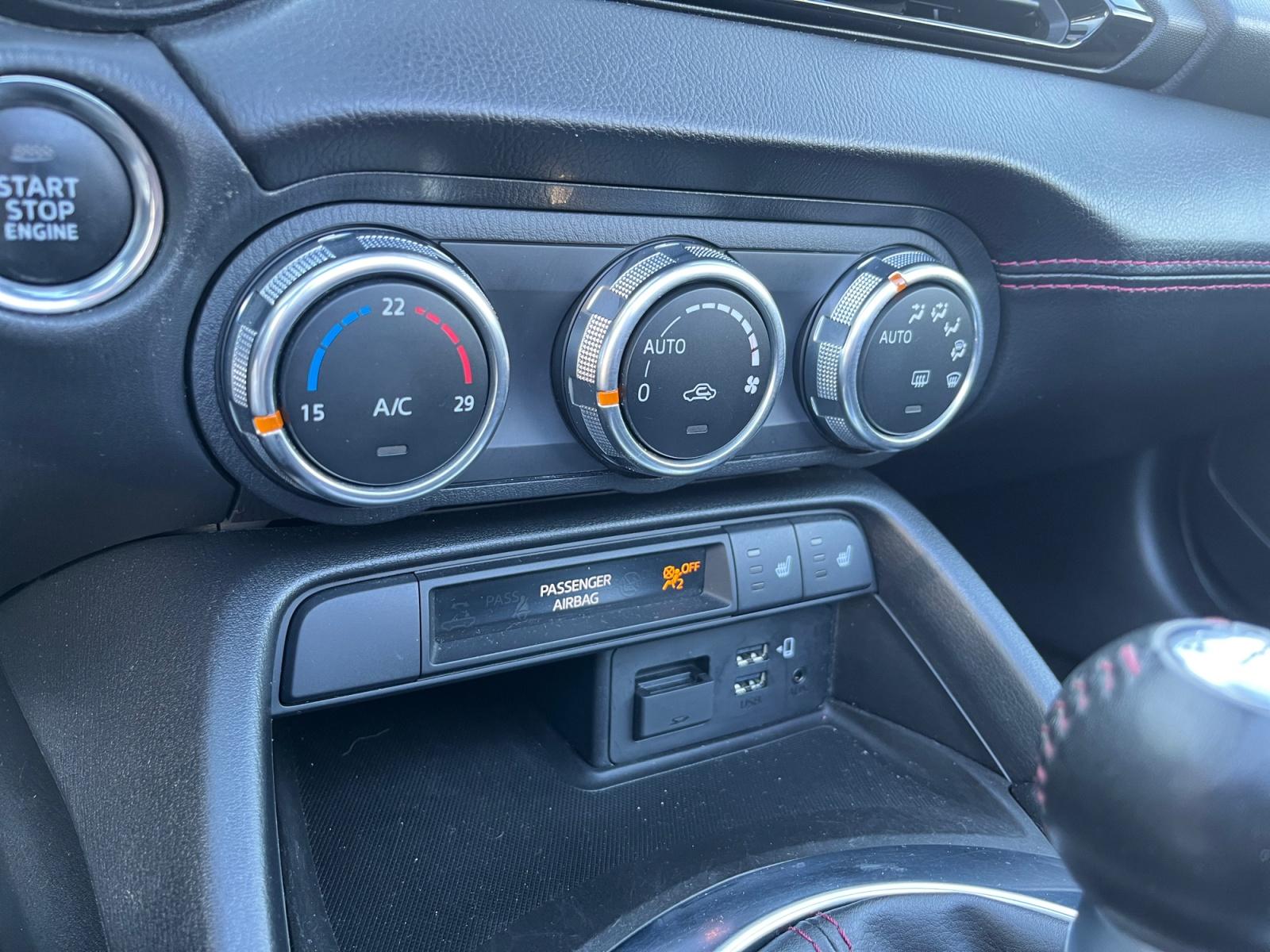 
								MAZDA MX-5 CABRIOLET 2.0 SKYACTIV-G 160 CH complet									